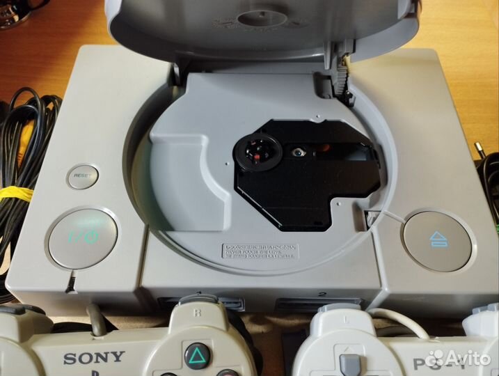 Sony PlayStation FAT, читает идеально