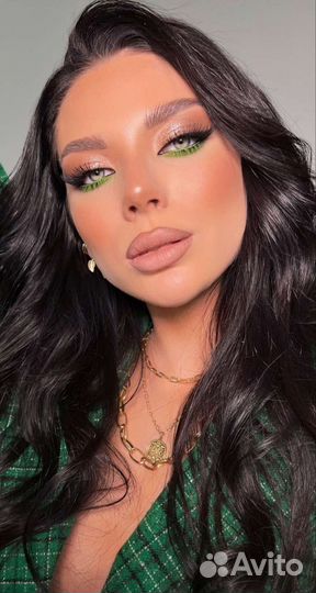 Макияж и прическа