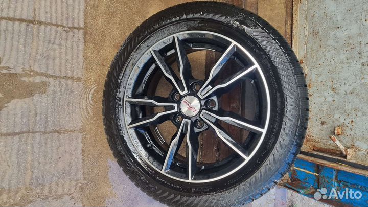 Диск с резиной r16