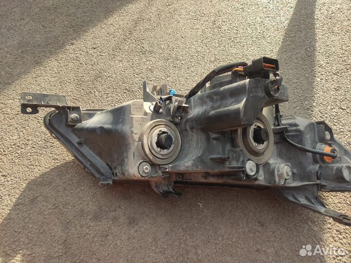 Фары mitsubishi outlander Xl