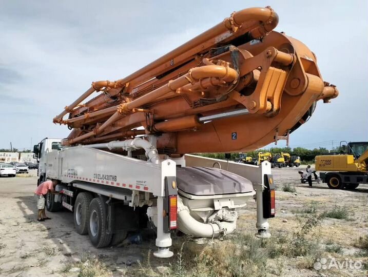Автобетононасос Zoomlion 52X-6RZ, 2017