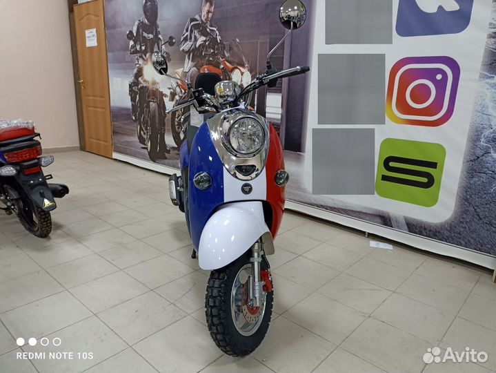 Скутер Vento Retro 49cc (150) (В магазине)