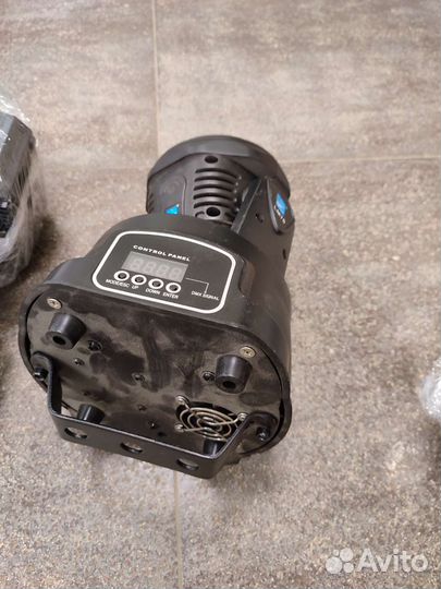 Светомузыка. Вращающаяся голова