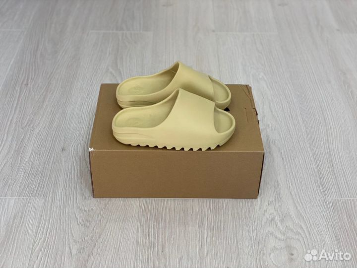 Сланцы Adidas Yeezy Slide Desert Sand (36-45)