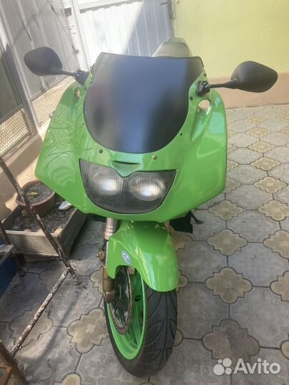 Kawasaki ZXR 250