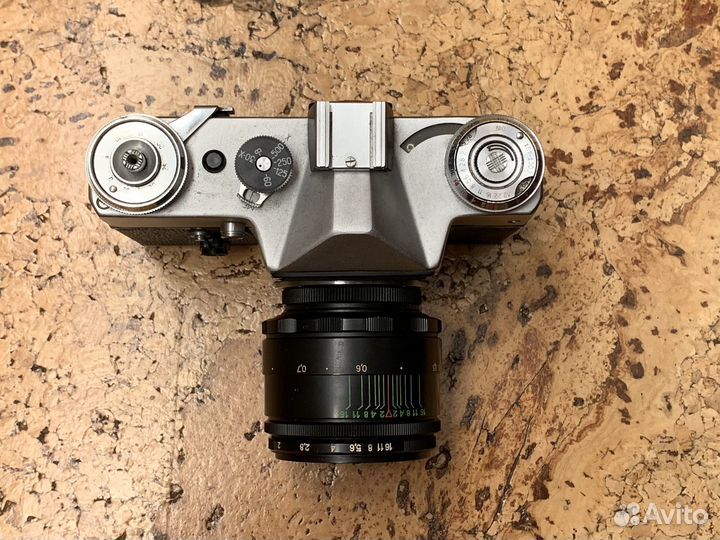 Плёночный фотоаппарат Зенит-Е