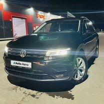 Volkswagen Tiguan 2.0 AMT, 2018, 75 000 км, с пробегом, цена 2 990 000 руб.