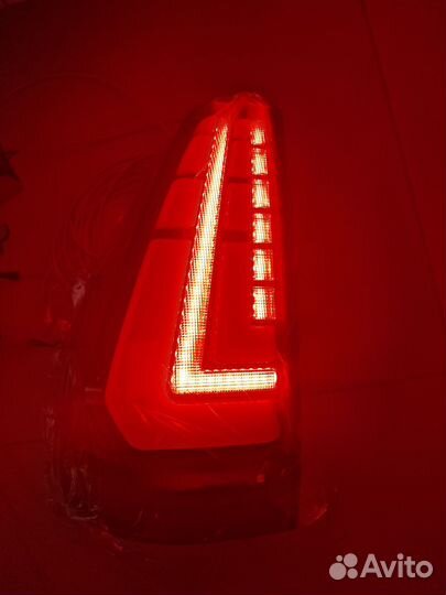 Задние фонари стопы Toyota Land Cruiser Prado 120