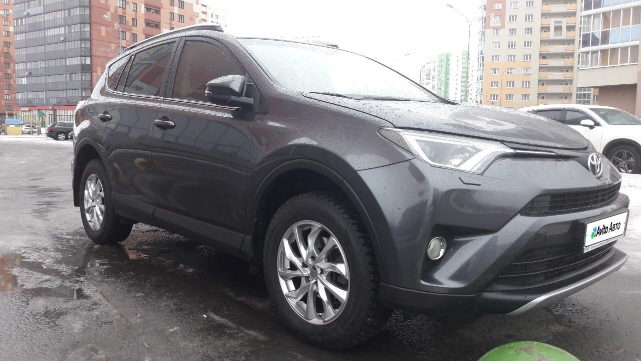 Toyota RAV4: фото владельца
