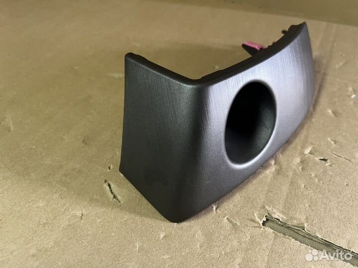 Накладка левая магнитолы Toyota rav4 30 Рестайл