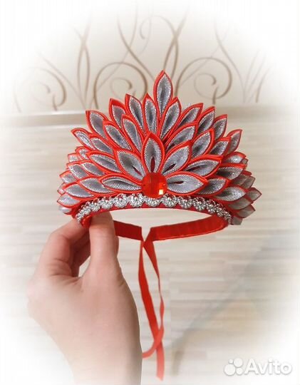 Корона на Новый год