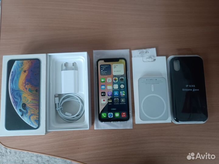 iPhone Xr, 64 ГБ