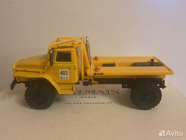 Модель автомобиляурал-43206 1:43 деа