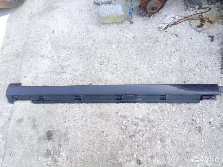 Накладка порога левая VW Passat B7