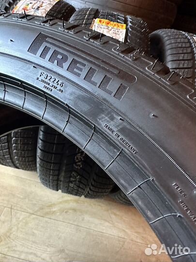 Pirelli Scorpion Winter 275/40 R22 и 315/35 R22 108V