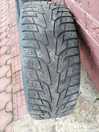 Hankook Winter I'Cept Evo 215/60 R16