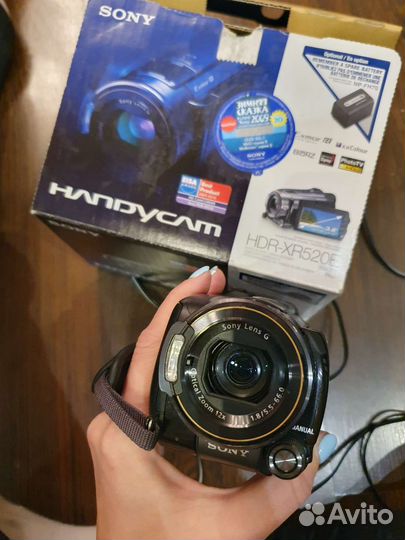 Видеокамера Sony hdr xr520e
