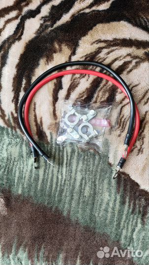 Автомобильный инвертор напряжения 12/220