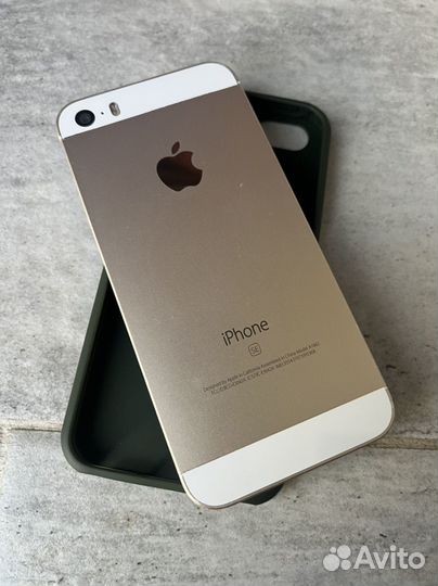 iPhone SE, 64 ГБ
