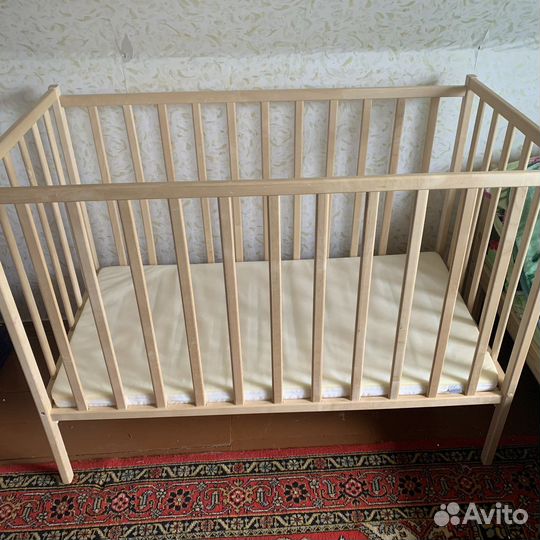 Детская кровать с матрасом