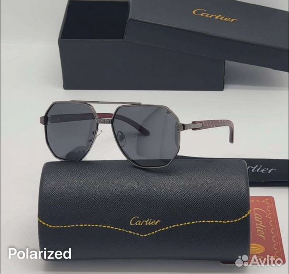 Очки солнцезащитные