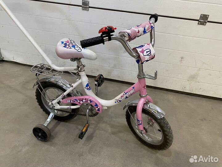 Детский велосипед четырехколесный 12 с ручкой