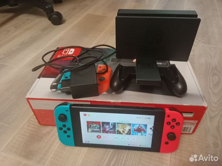 Nintendo switch v2 прошитая + SD карта 128Гб