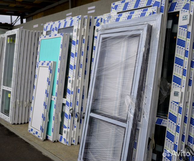 Дверь 950х2100 мм алюминиевая входная