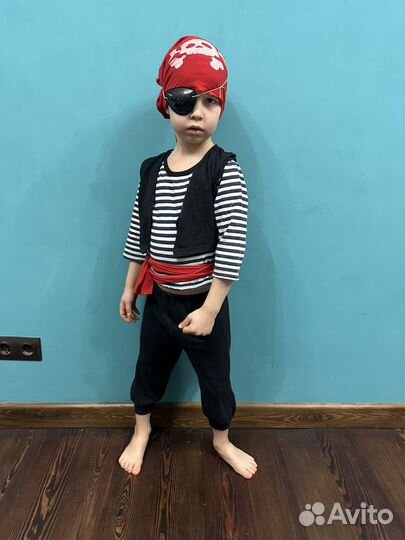 Костюм карнавальный