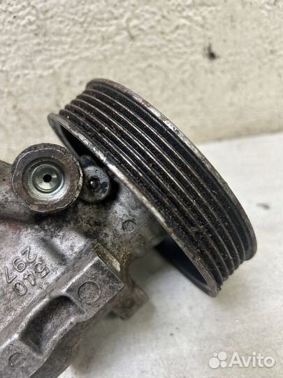 Насос гидроусилителя Opel Antara