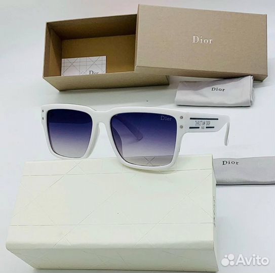 Очки солнцезащитные