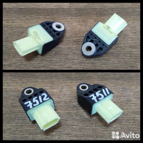 Датчик удара Toyota Camry V50 2AR-FE 2013