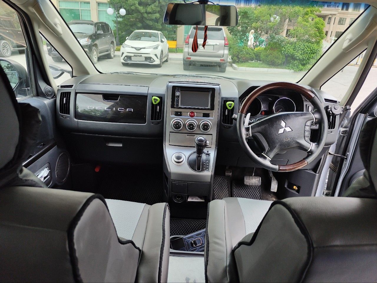 Mitsubishi Delica D5: фото из отзыва