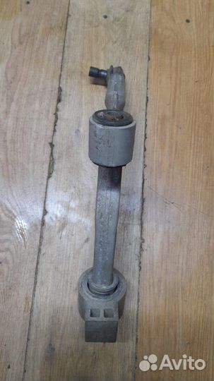 Рычаг левый Opel Astra J седан 1.6 2009-2017