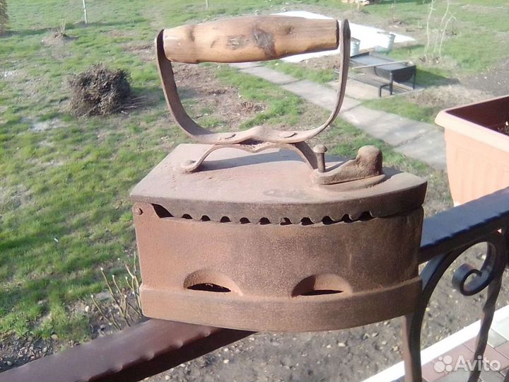 Продам дровяной утюг