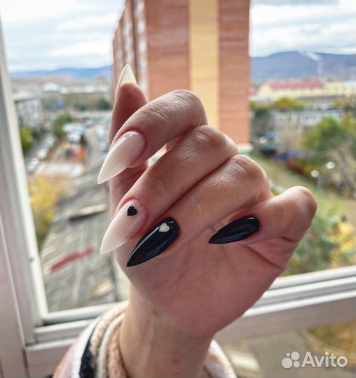 Маникюр и наращивание ногтей