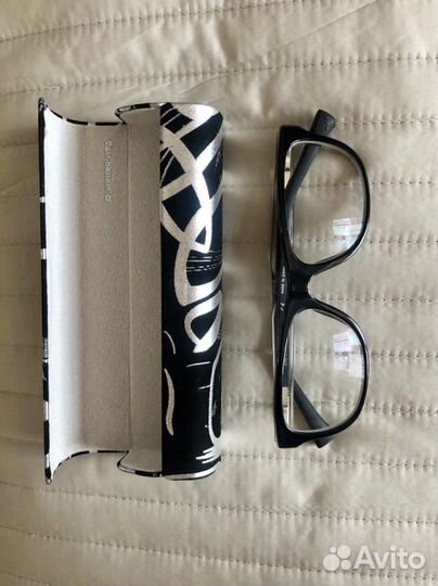 Футляр для очков. Новый. Черный с серебром