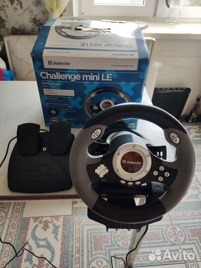 Руль Defender Challenge Mini LE