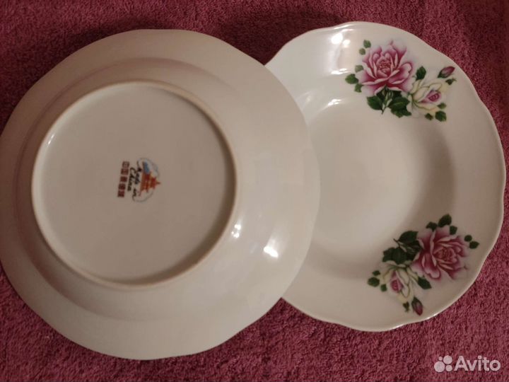 Тарелки разные