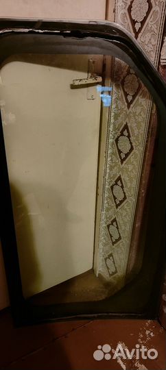 Автомобильное стекло