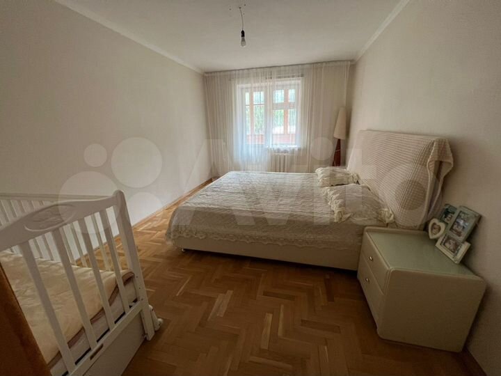 3-к. квартира, 107 м², 2/7 эт.