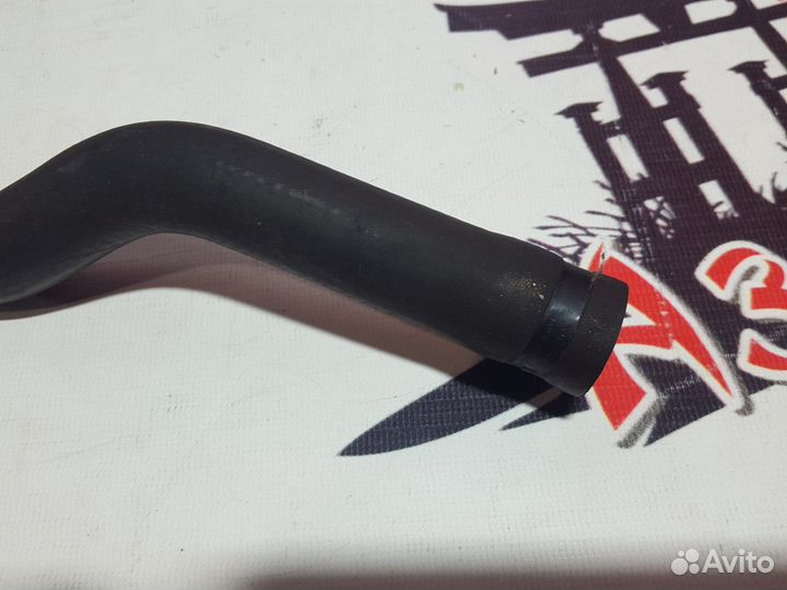 Шланг системы охлаждения BMW 320i E46 M54 B22 2002