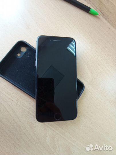 iPhone 8, 64 ГБ