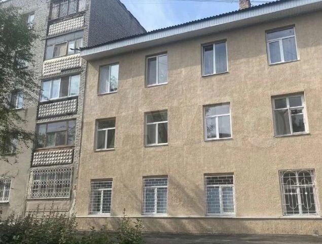 2-к. квартира, 42,5 м², 1/3 эт.