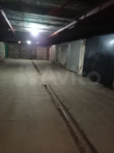 Машиноместо, 20 м²