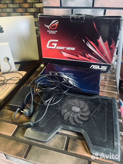 Ноут Asus Republic of Gamers G51JX