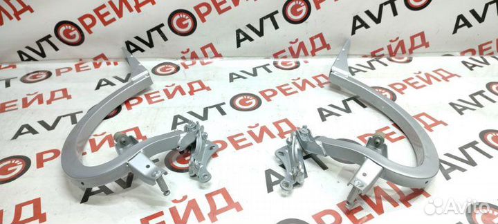 Петля крышки багажника Audi A6 4G CGW 18.04.2011