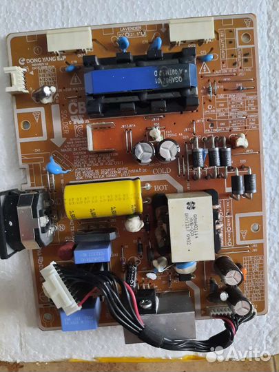 Монитор Samsung