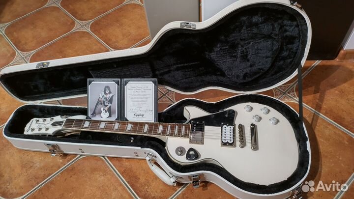 Электрогитара Epiphone les paul