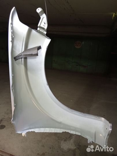 Крыло переднее левое Nissan Patfinder